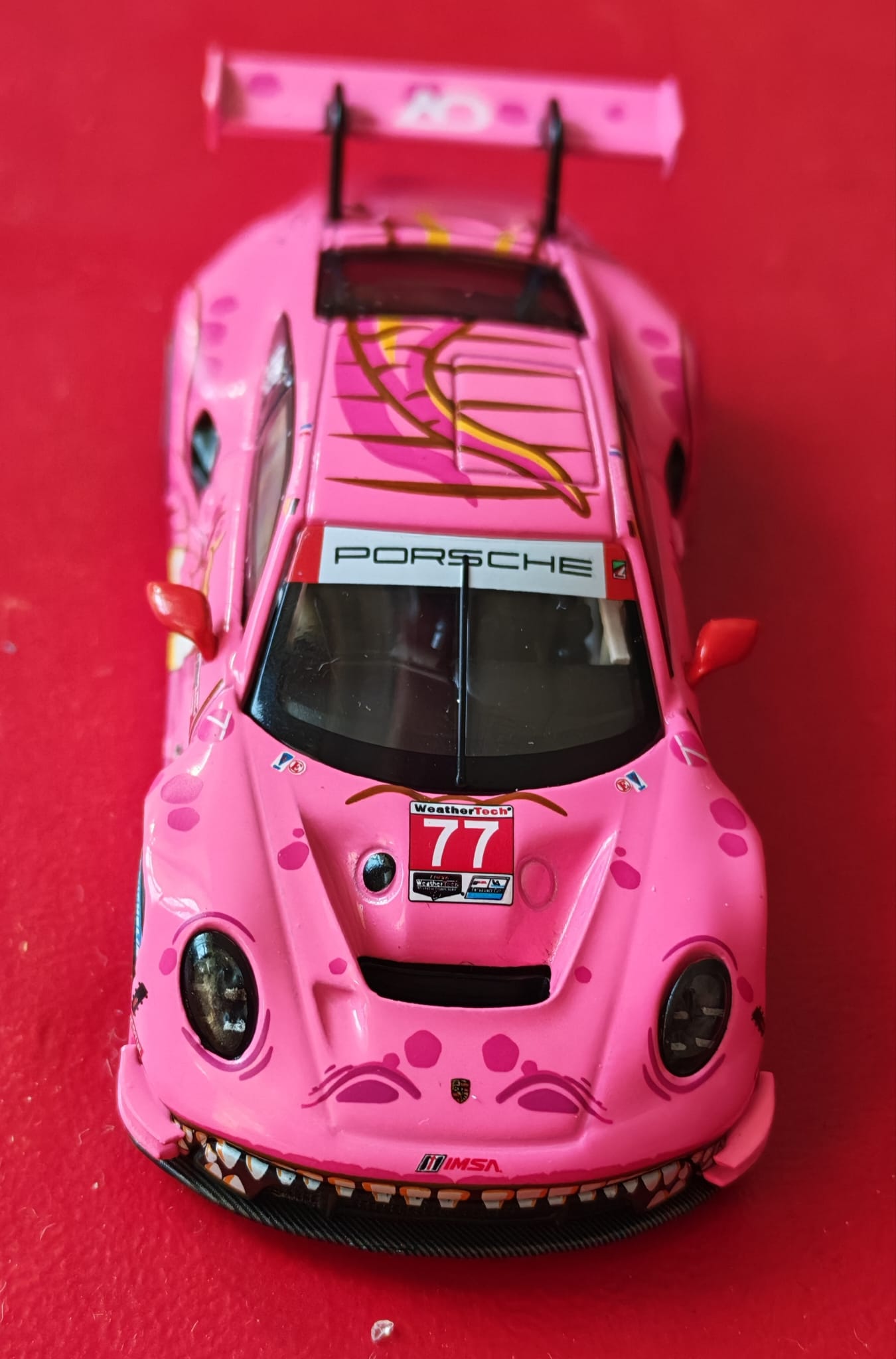 Mini GT -  Porsche 911 Gt3 R  - #77 - Pink