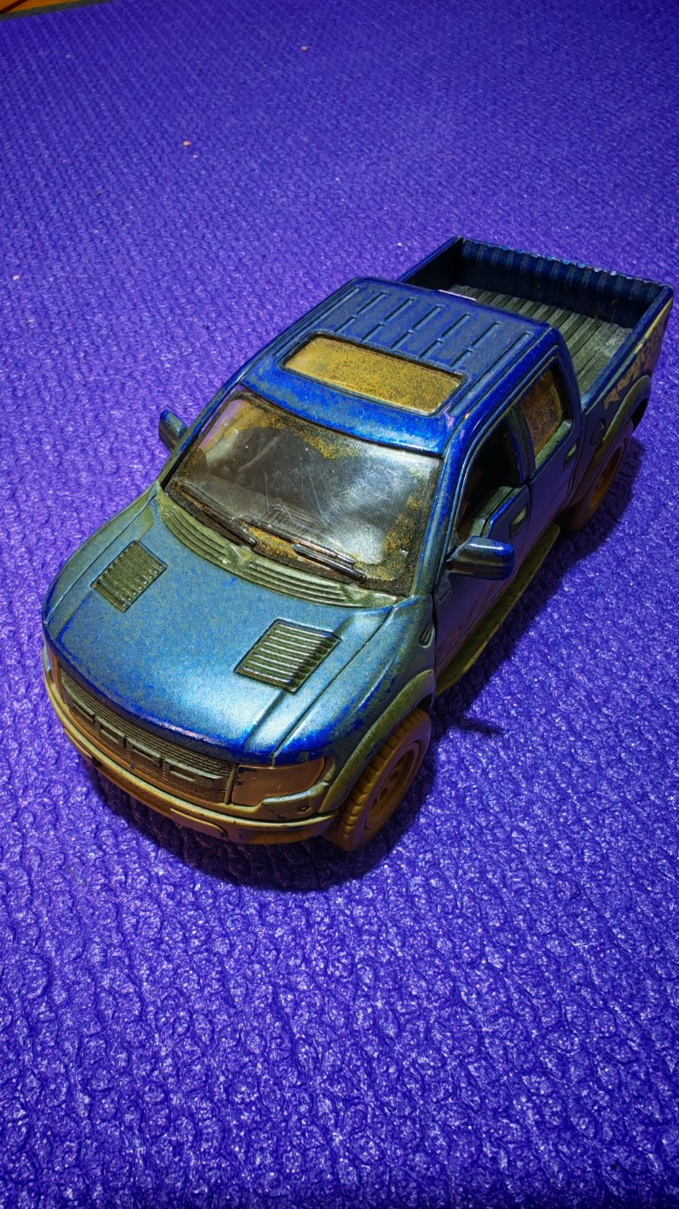 Kinsmart - 2013 Ford F-150 Svt Raptor Supercrew