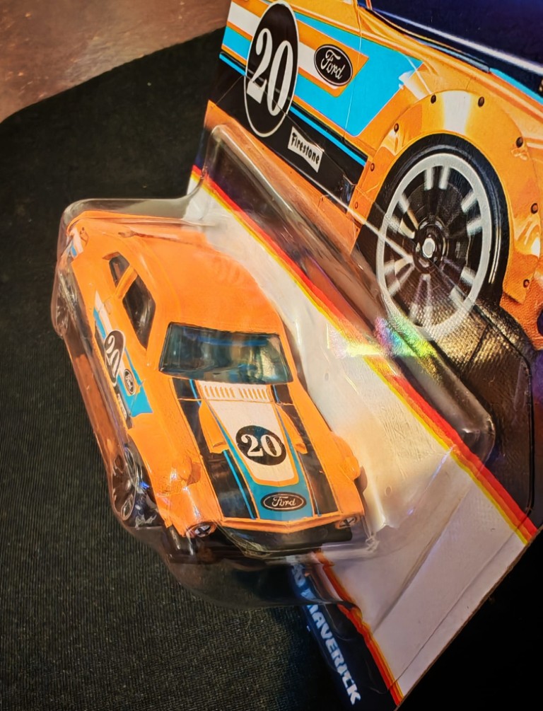 Hot Wheels - Neon Speeders : Custom /Personnalise Ford Maverick